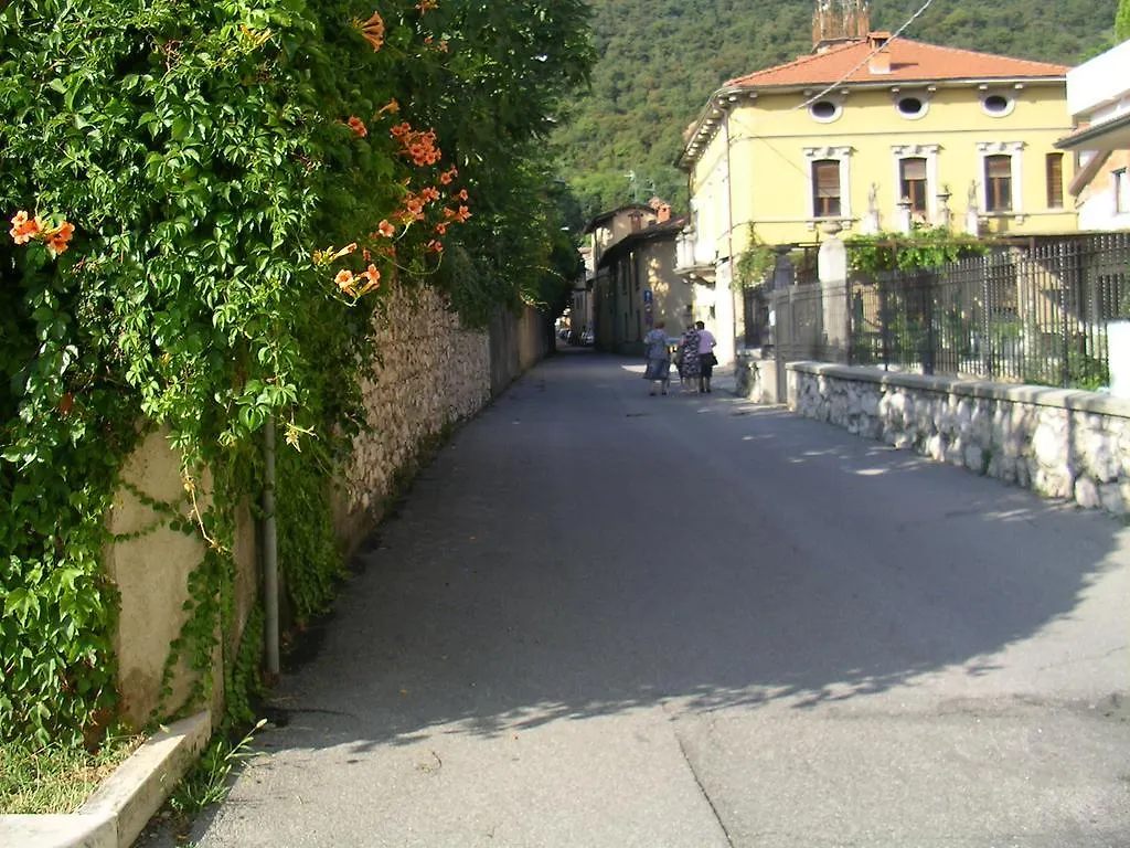 La Patirana Guesthouse Zandobbio